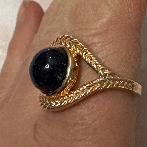 Black Sunstone & Rose gold vermeil over sterling silver ring. Size 9. - Picture 3 of 10